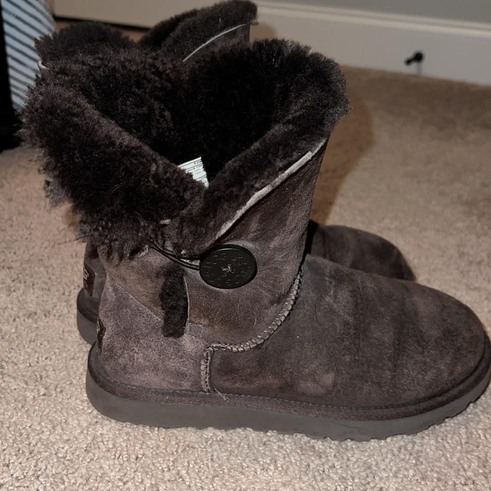 Uggs - image 4